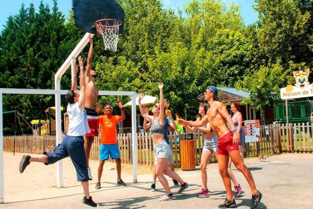 Mobil Home Du Lac - Camping 4 Etoiles Aureilhan  Dış mekan fotoğraf